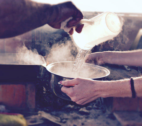 boiling water to naturally increase humidity in the home