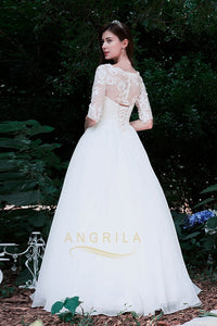 Ball-Gown V-neck Lace Wedding Dress with 1/2 Sleeves