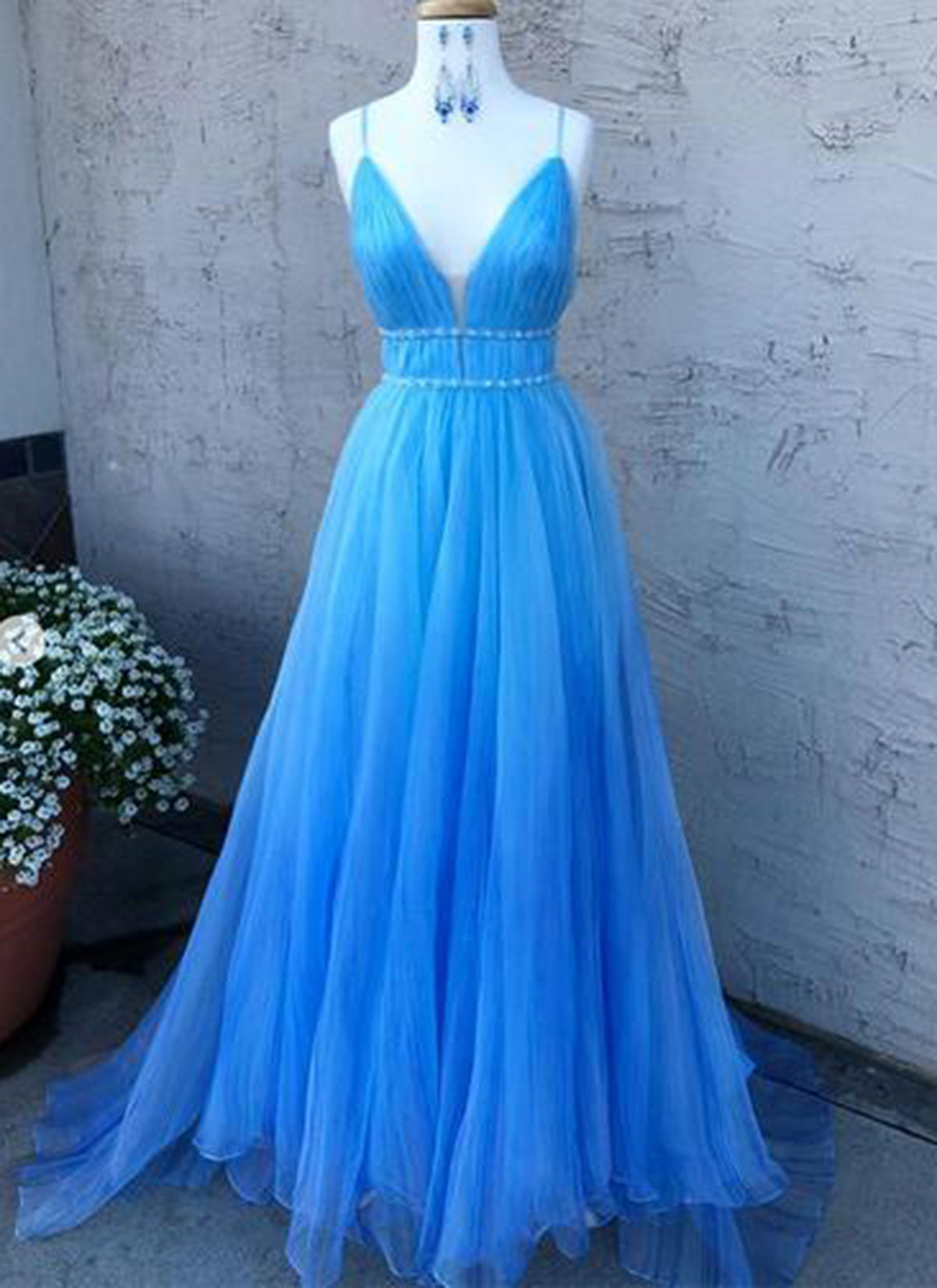 Blue Sleeveless V-neck Prom Dresses – Angrila