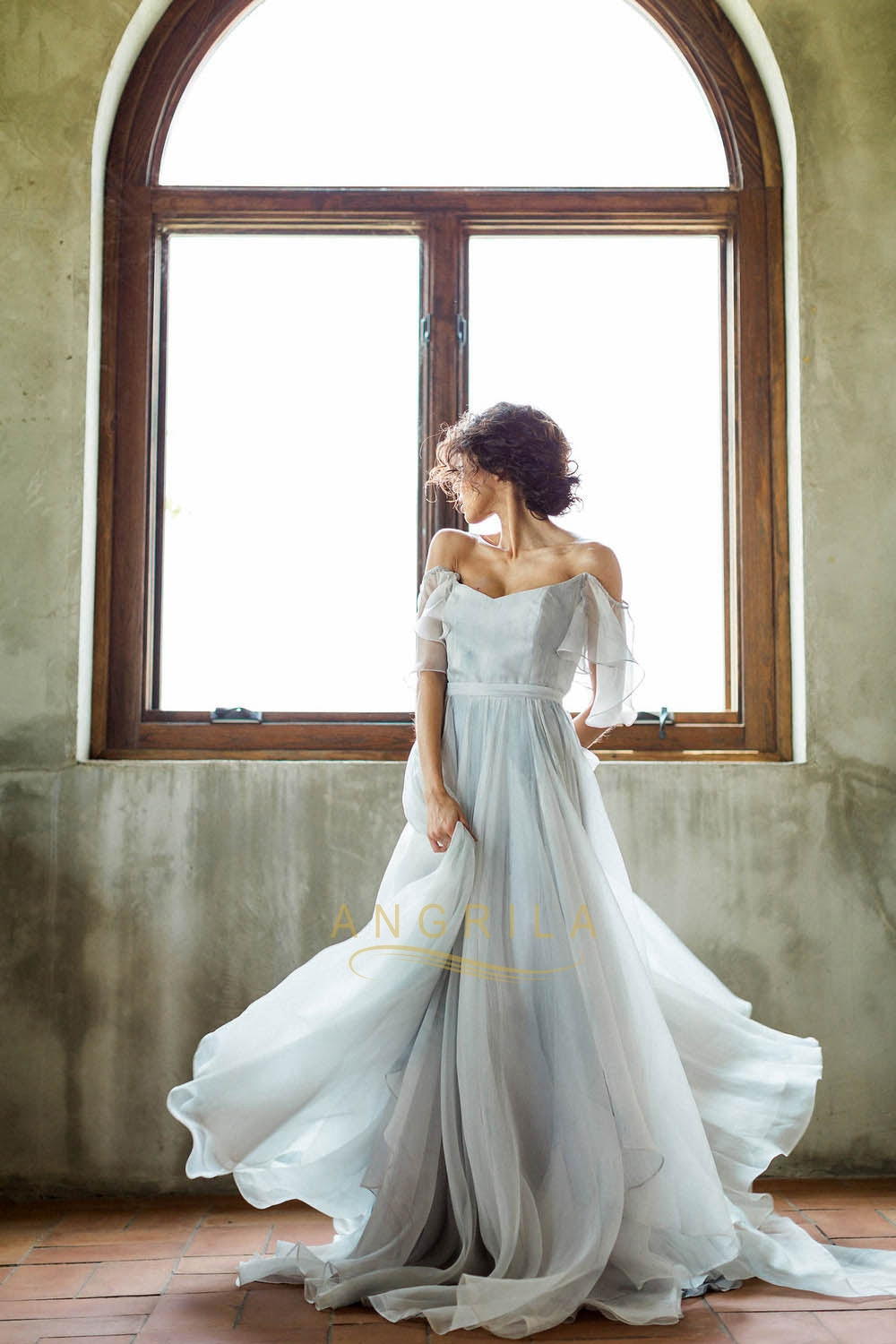 A-line/Princess Off-the-shoulder Sweep Train Wedding Dresses – Angrila