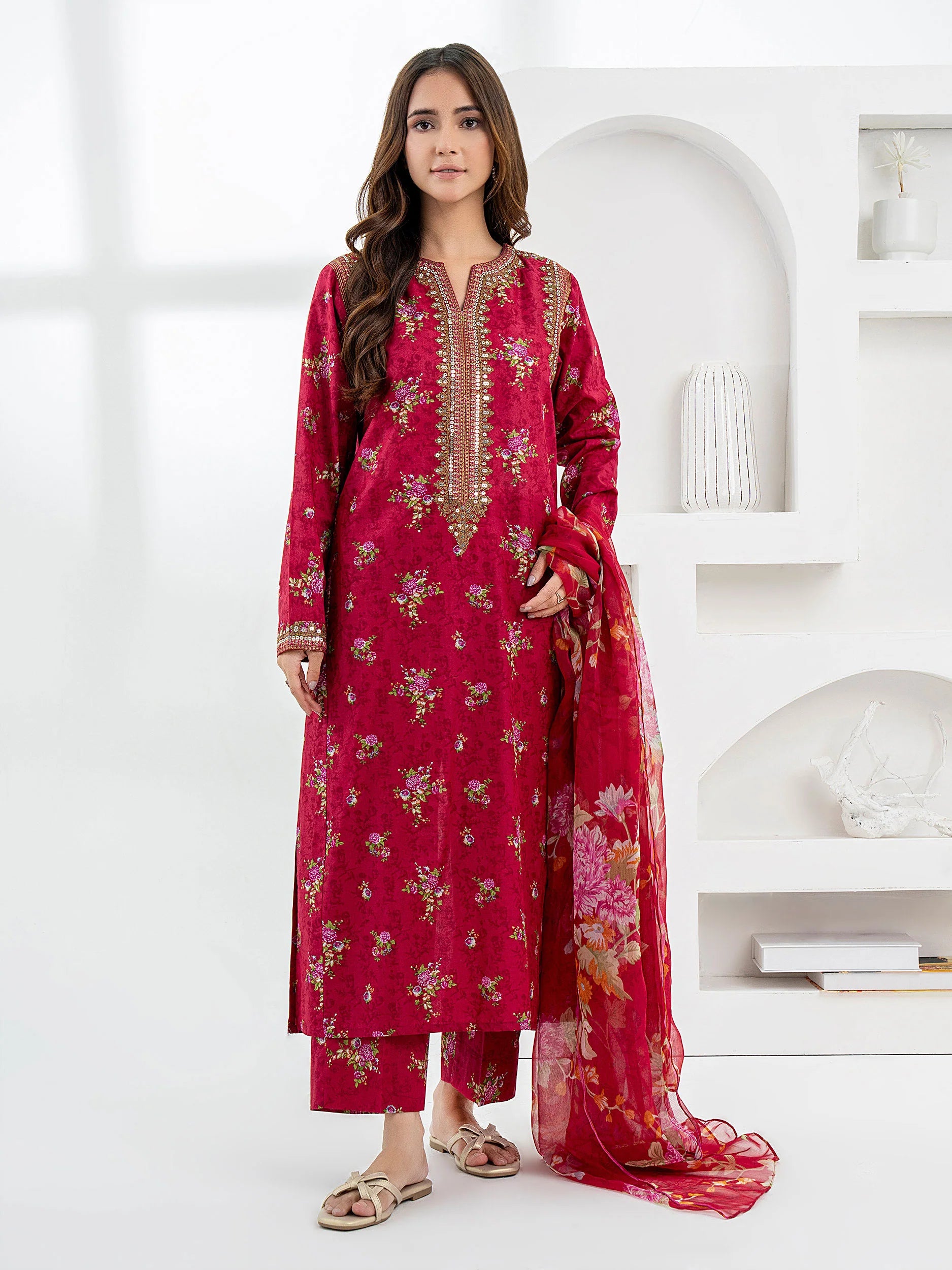 3 Piece Lawn Suit-Embroidered (Pret) - Limelight