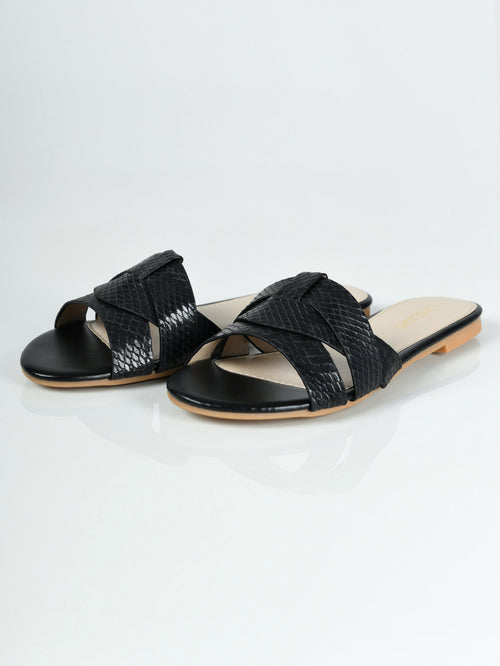 Textured Flat Sandals - Black