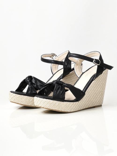 Shiny Knotted Wedges - Black