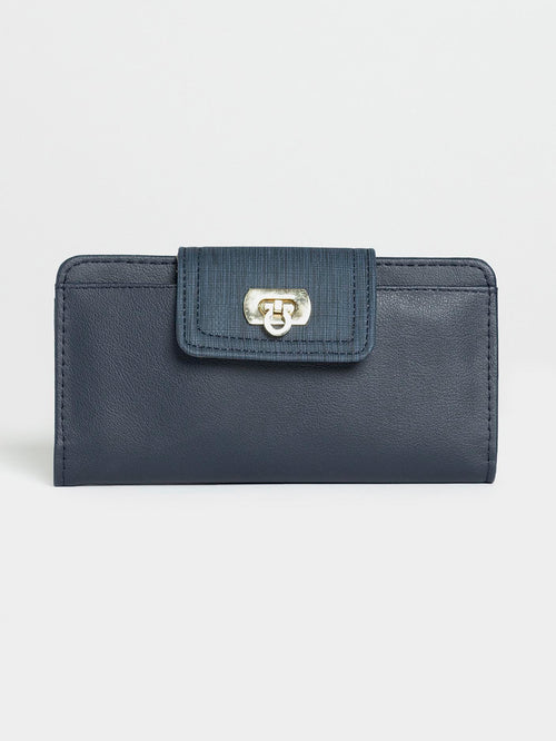 Classic Buckle Flap Wallet