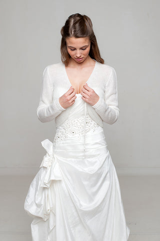 Brautkleid in ivory aus Tüll und Seide