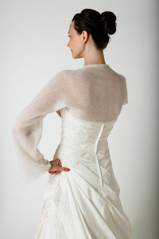 Bolero Schal in weiß und ivory für Hochzeiten gestrickt