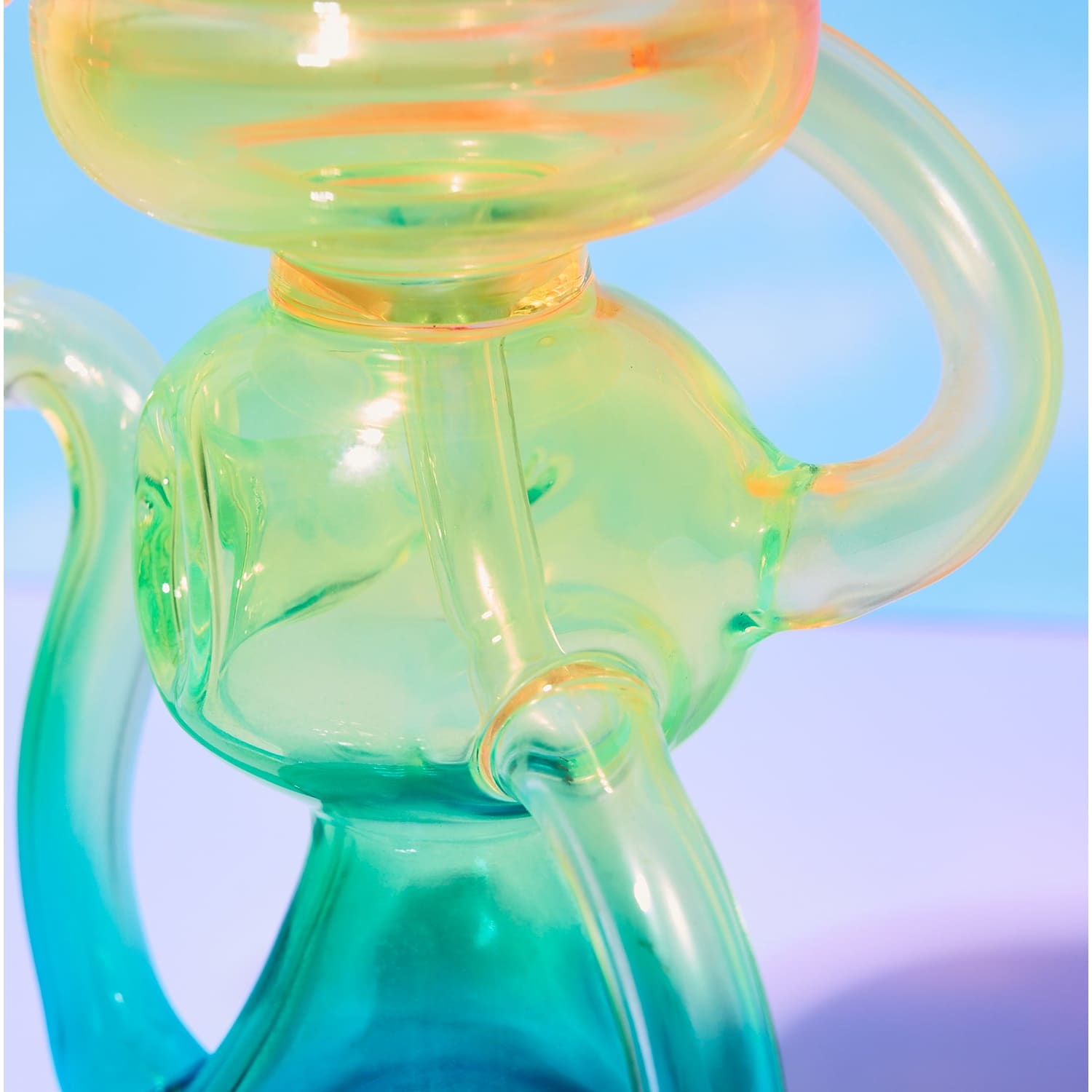 SMILEY ON-THE-GO CUP (BONG or RIG), Canna Style