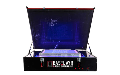 Baselayr V-Series Unidad de exposición. toda la unidad negra con luces LED encendidas