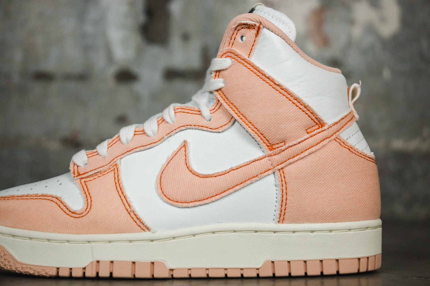 Nike WMNS Dunk High 1985 Arctic Orange | vrealitybolivia.com