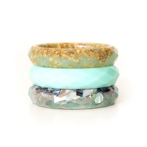 How to Make Resin Bracelets With Color Pour Resin