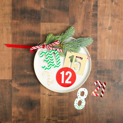 American Crafts - Heidi Swapp - Minc Christmas Chipboard Numbers