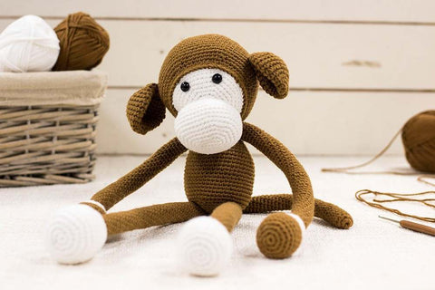 Crafters Companion - Threaders Cute Companions Crochet Kit - Monty the Monkey