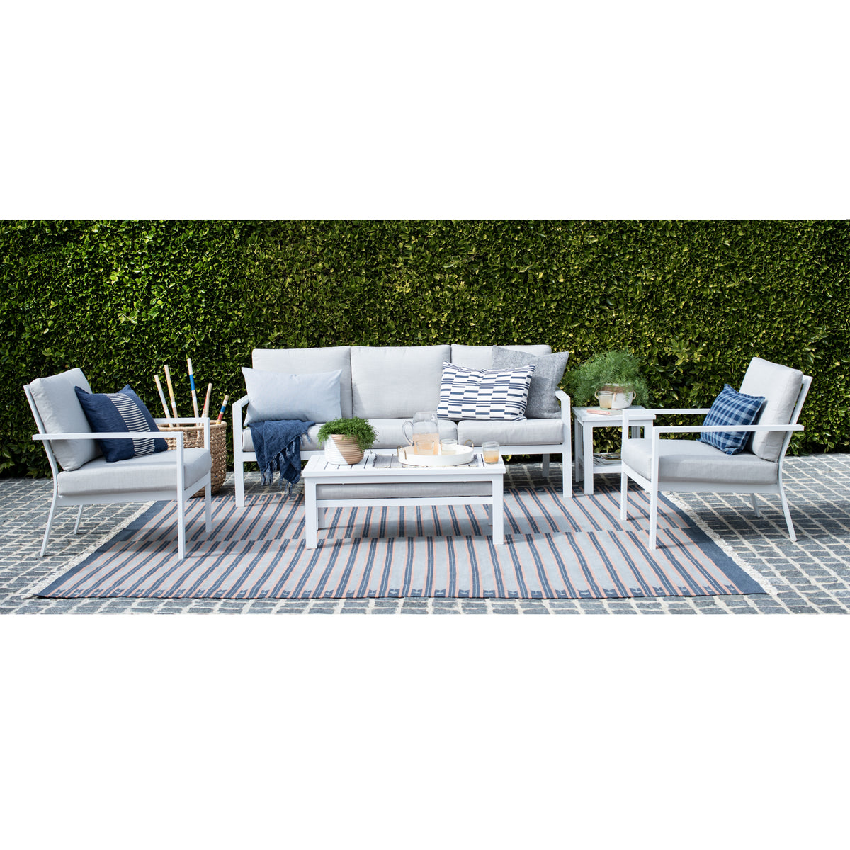 Luna Outdoor Sofa Set