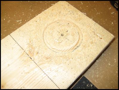 Wood base with quarter inch circular groove