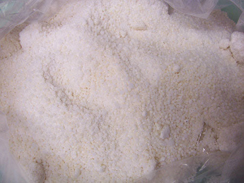 Prilled potassium nitrate