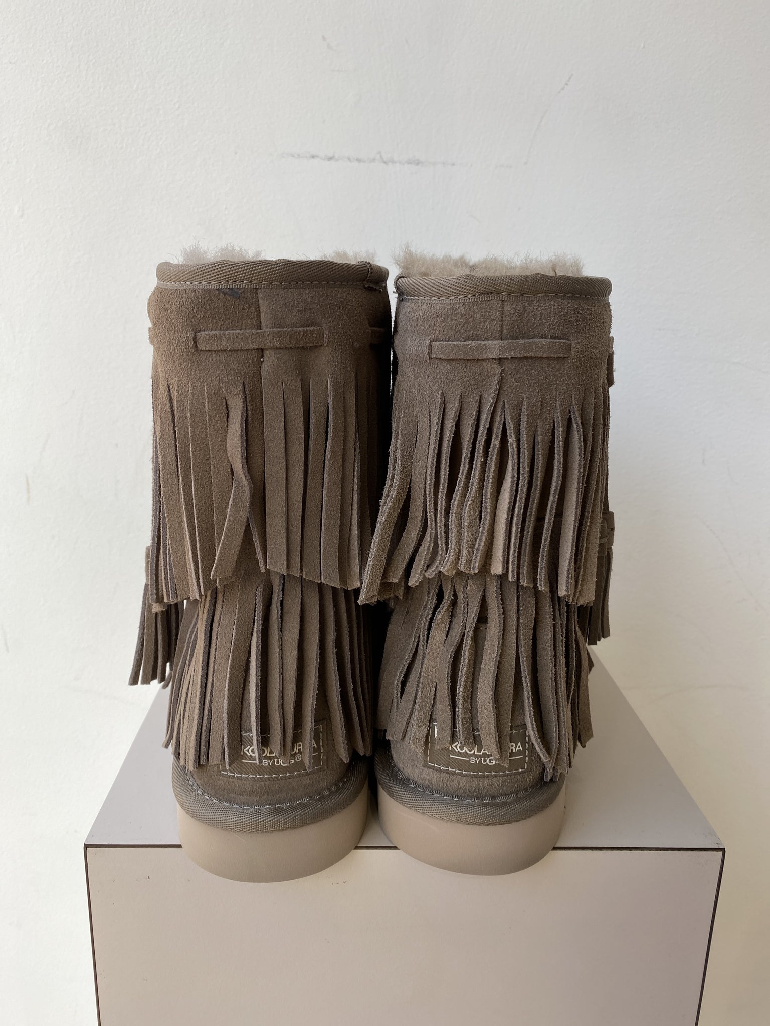 koolaburra fringe ugg boots