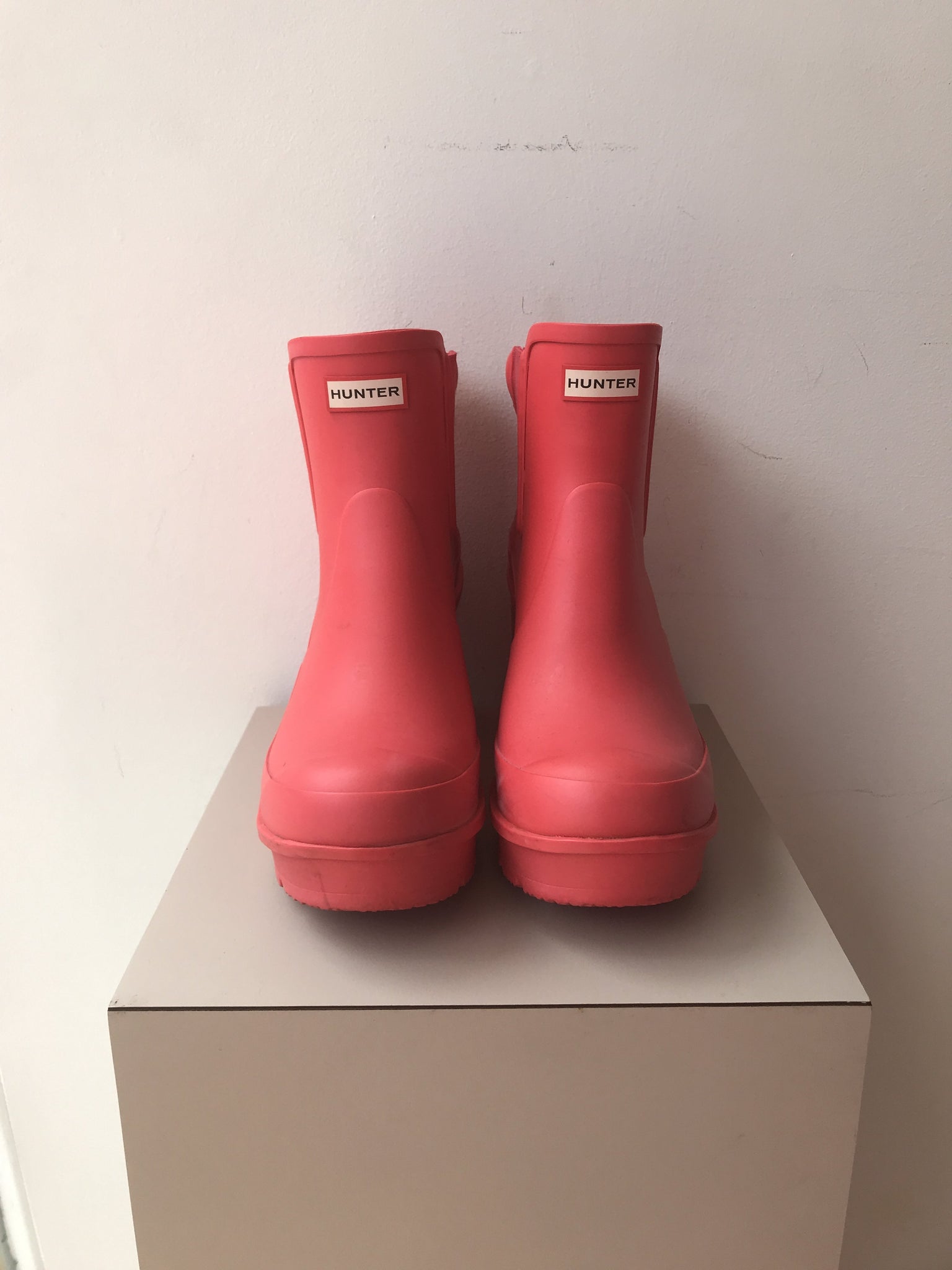 neon pink hunter boots