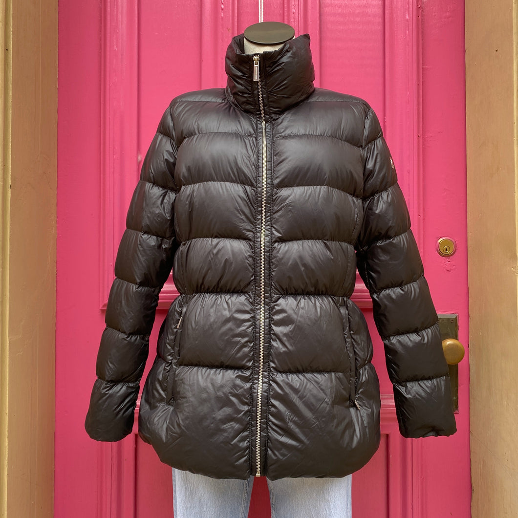 Michael Kors black short packable down jacket size Large – My Girlfriend's  Wardrobe LLC