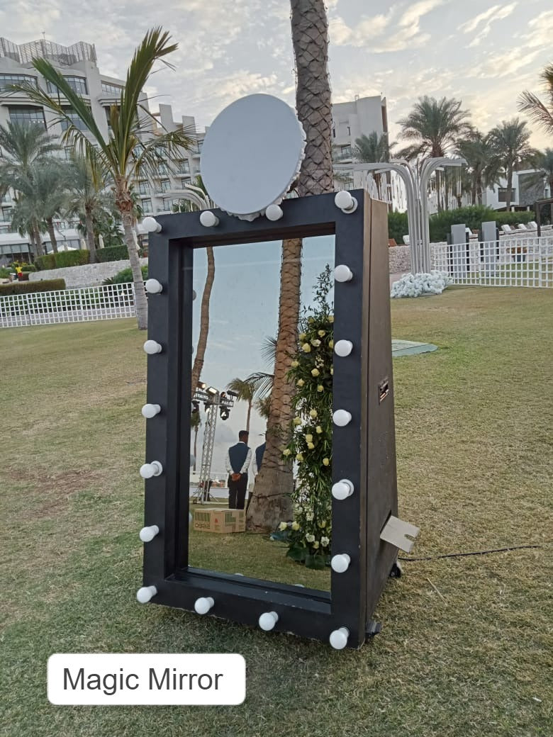 Vanity bulbs magic mirror booth rental in Dubai