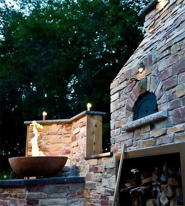 Chicago Brick Oven Mobile Wood Burning Pizza Oven; Copper