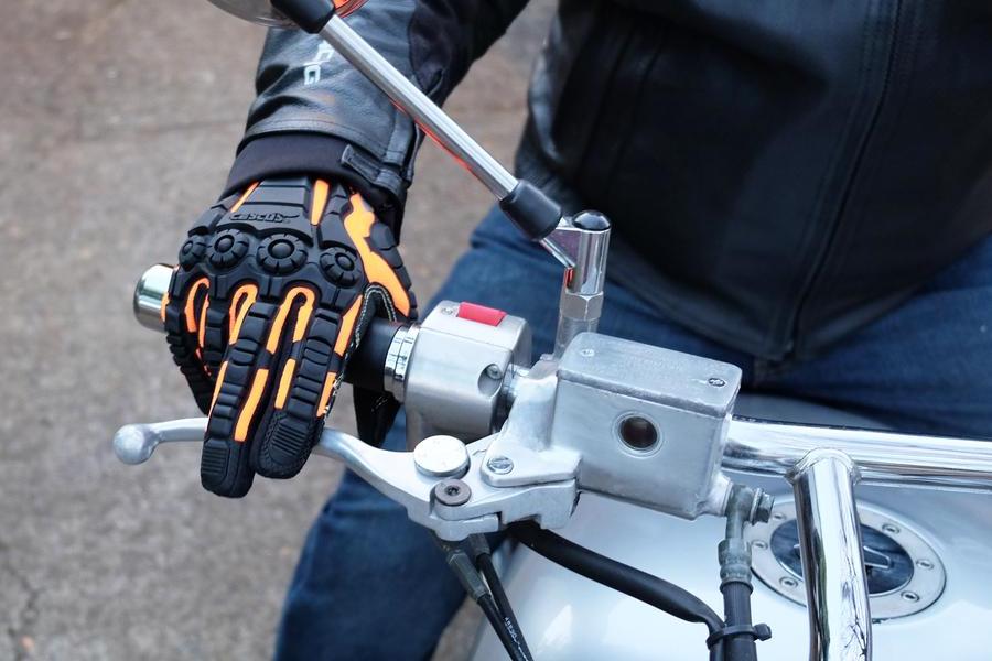 Bike Gloves - Riding Gloves to Improve Your Experience