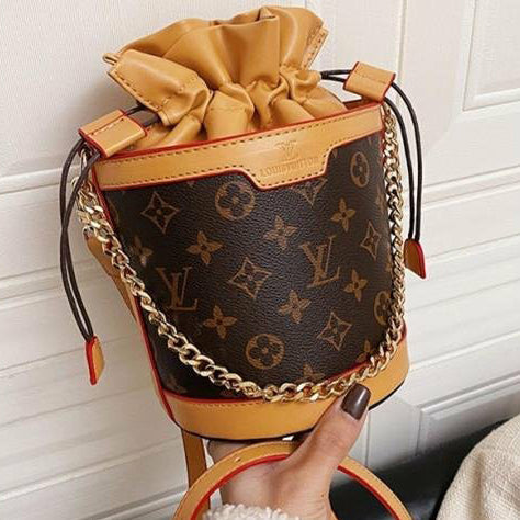 Louis Vuitton Handle Cosmetic Bags for Women