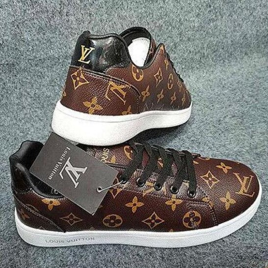 Louis Vuitton LV sneakers sports casual shoes men and women trendy fashion all-match shoes white sho