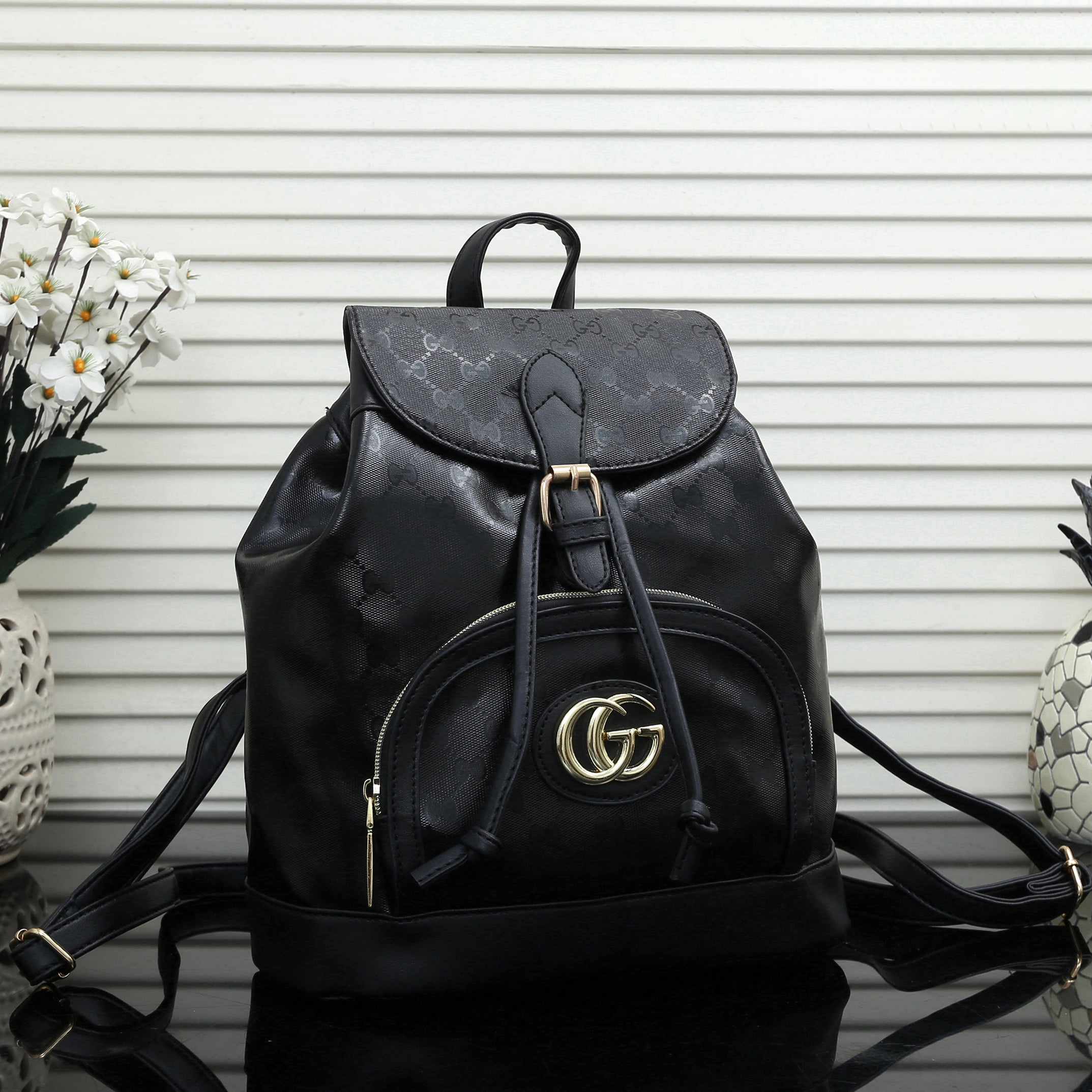 GG Fashion Classics Leather Shoulder Bag Backpack