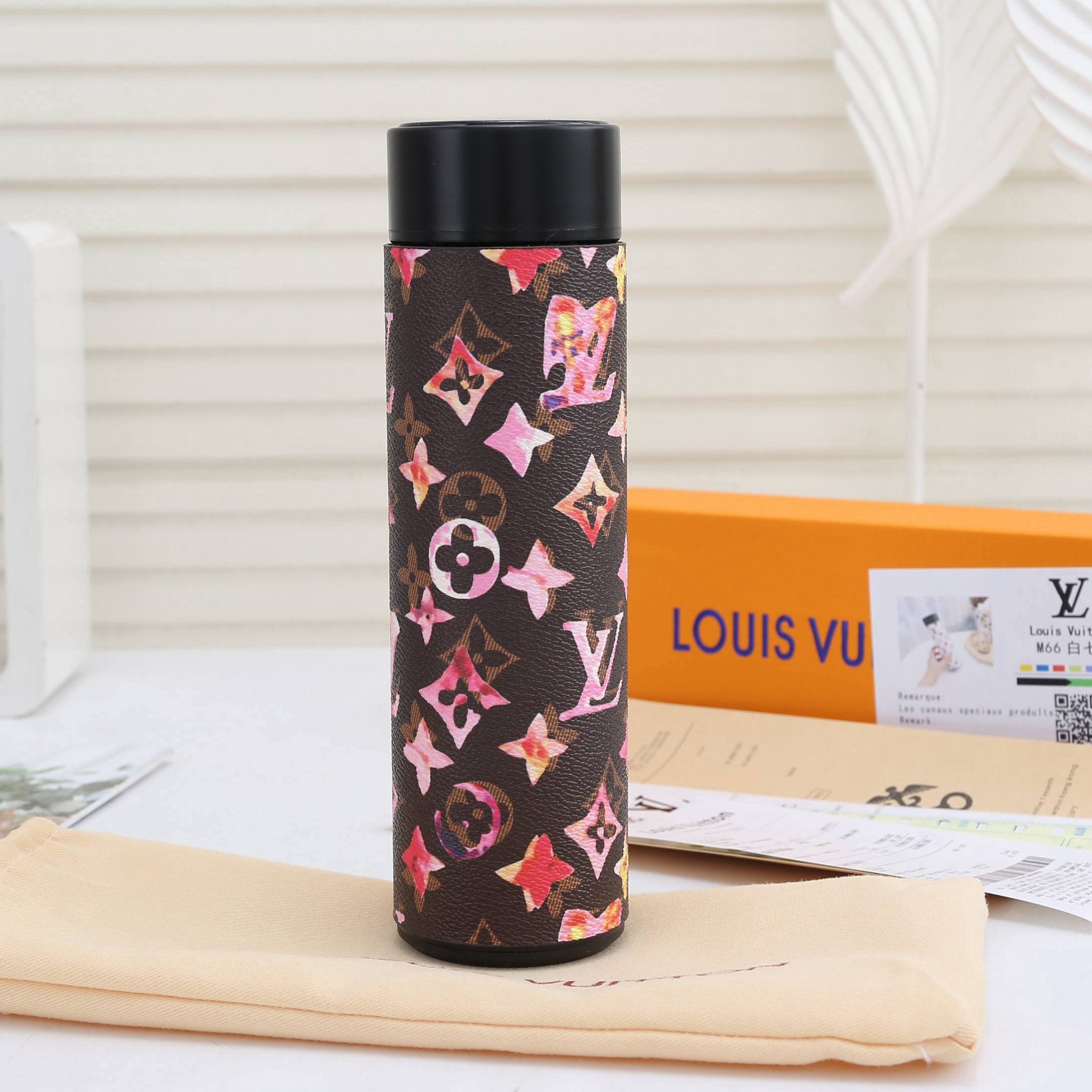 LV Louis Vuitton Intelligent Digital Display Water Cup Temperature Measuring Thermos 304 Stainless S