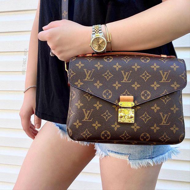 LOUIS VUITTON Pochette Metis Shoulder bag M40780