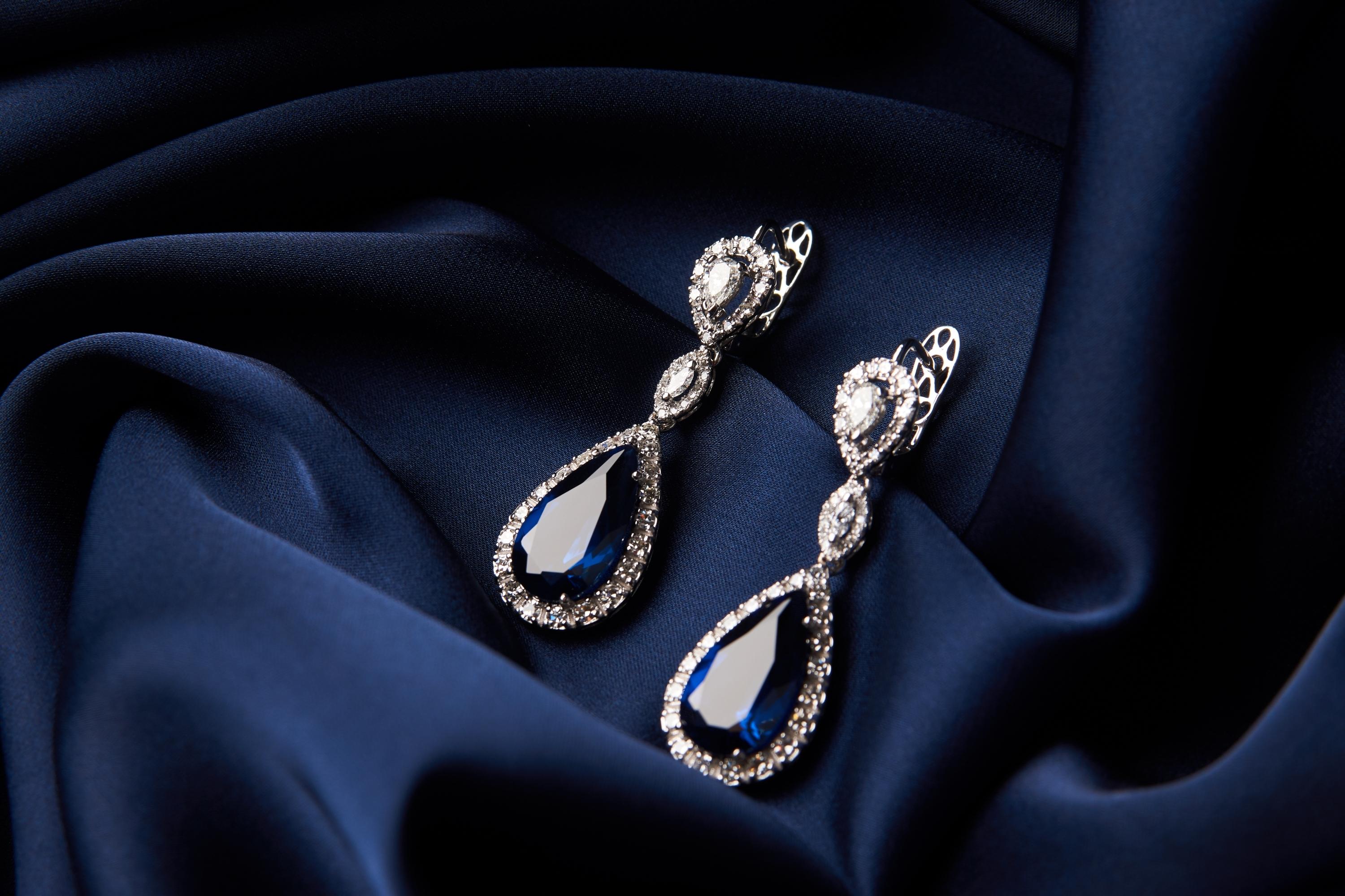 Shop Women’s Earrings Online Australia | Swarovski Earrings | Trestina