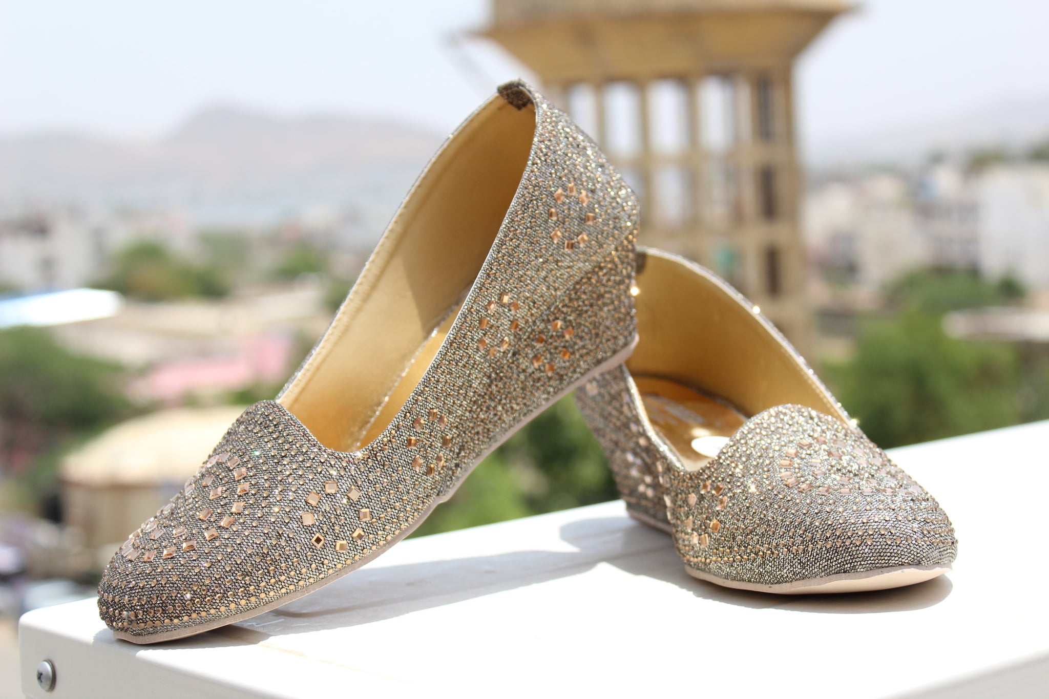 golden belly heels