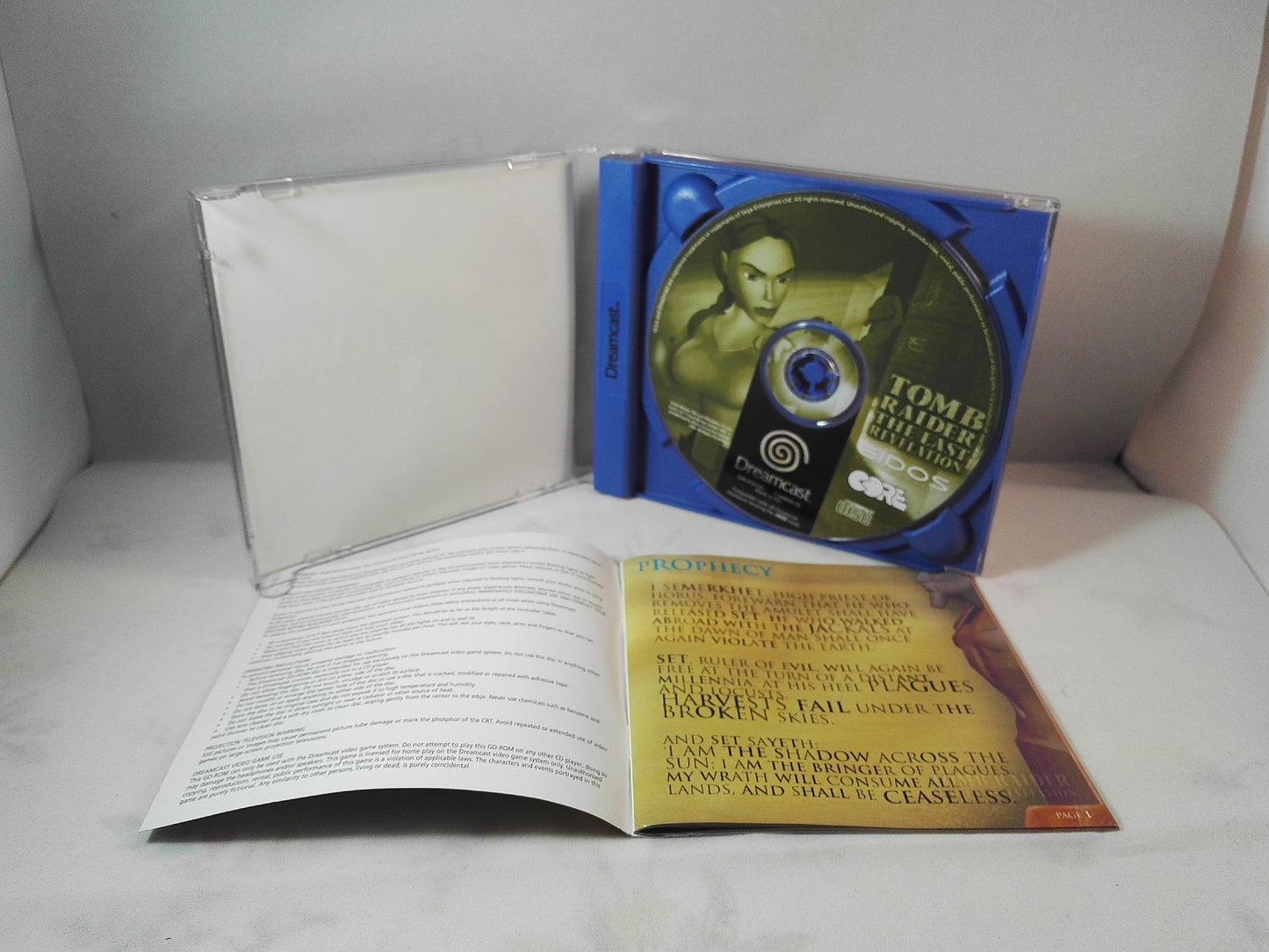 Tomb Raider: Chronicles & Last Revelations (Sega Dreamcast) game bundle