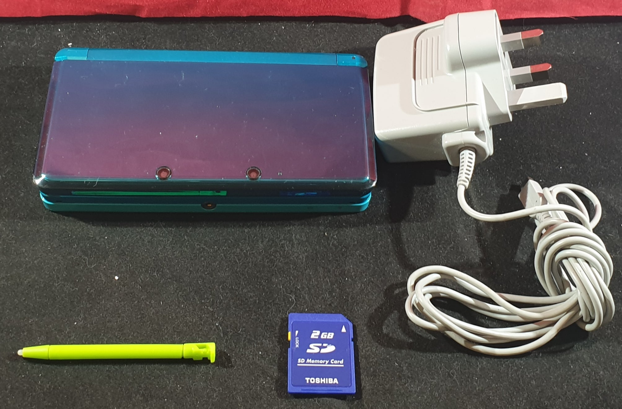 Turquoise Nintendo 3ds With Stylus Official Charger 2 Gb Sd Card Co Retro Gamer Heaven