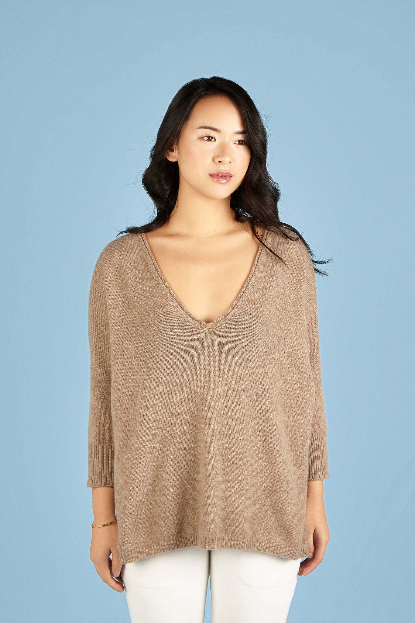 Common Thread | Women's Cashmere | Beige Sand Relaxed V Neck Jumper, Sweater