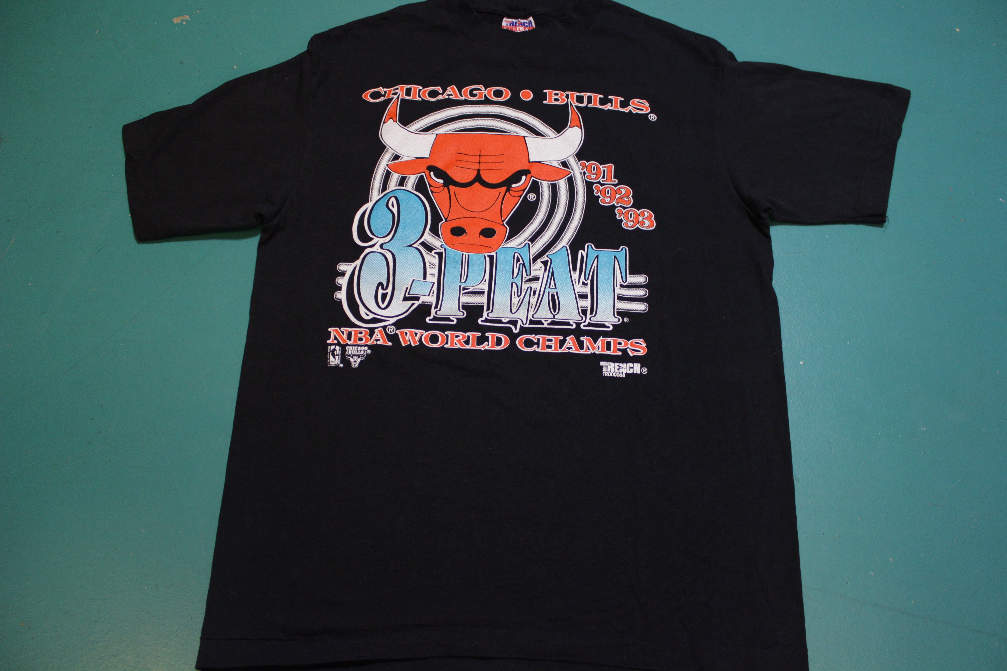 90s Chicago Bulls 3 Peat Champions Tシャツ | www