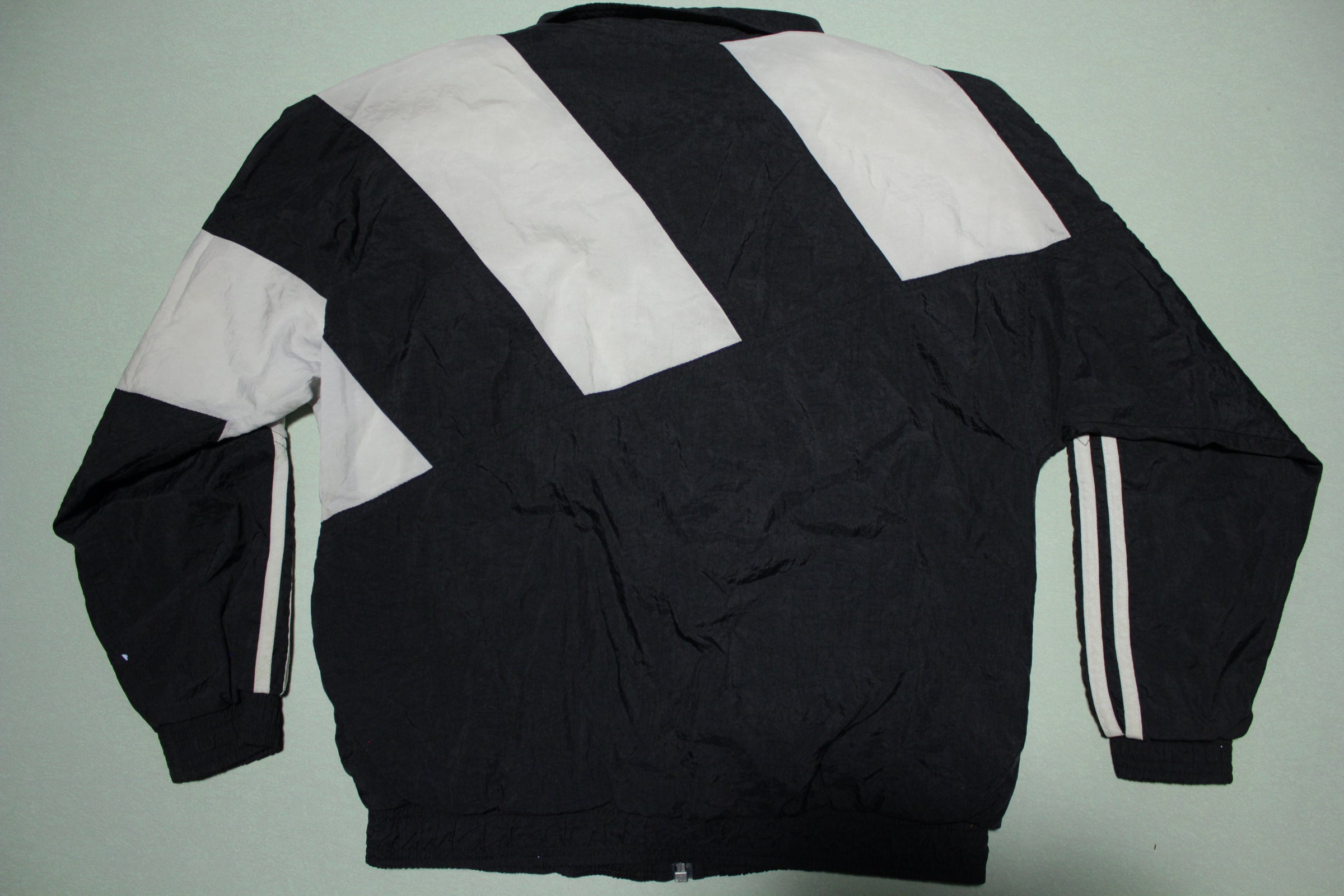 testimonio Inconsciente Cabeza Adidas Vintage 90's Color Block 3 Stripe Windbreaker Track Jacket –  thefuzzyfelt