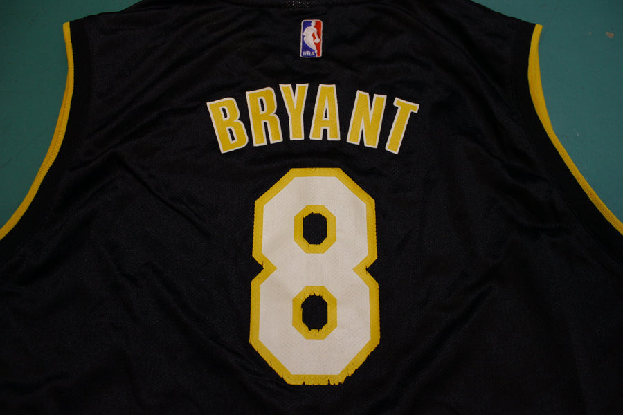 kobe bryant 8 black jersey