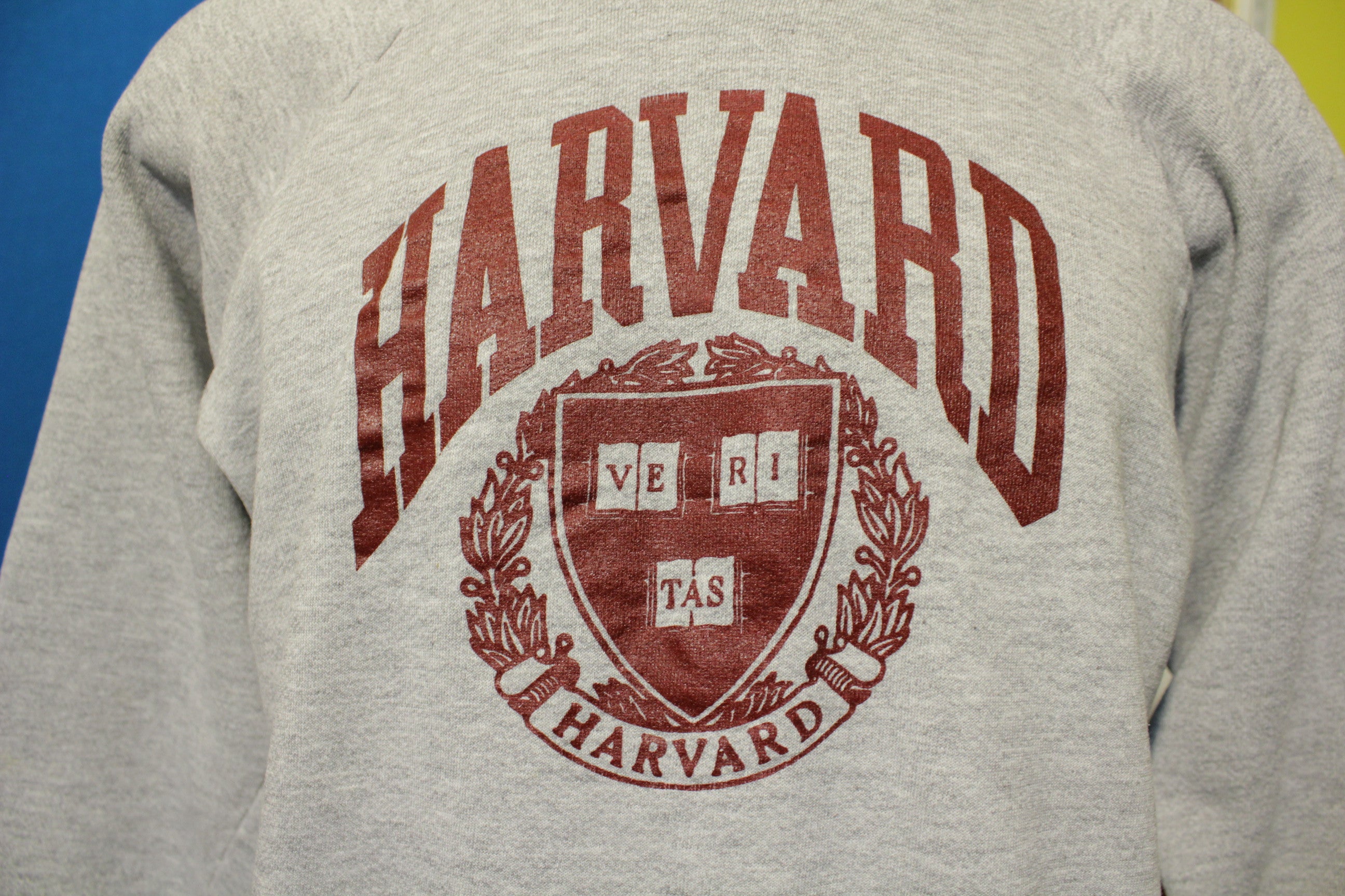 Harvard Veritas Arms Seal Of Approval Made in USA Vintage 80s Sweatshi ...