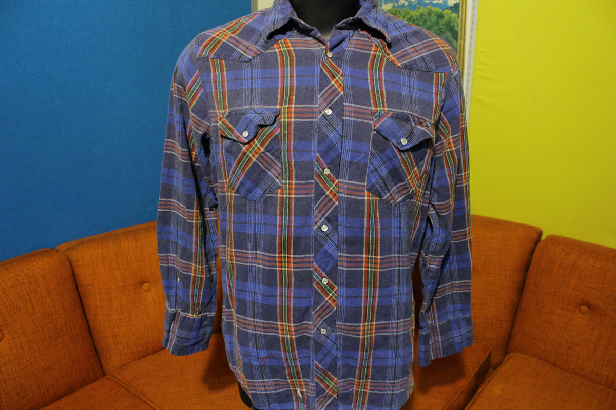 Wrangler Pearl Snap Vintage Plaid Flannel Western Shirt. – thefuzzyfelt