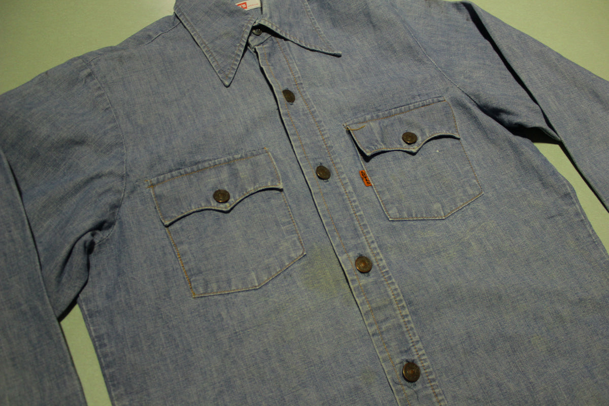 Levis Orange Tab Vintage 70's Denim Chambray Button Up Work Shirt –  thefuzzyfelt