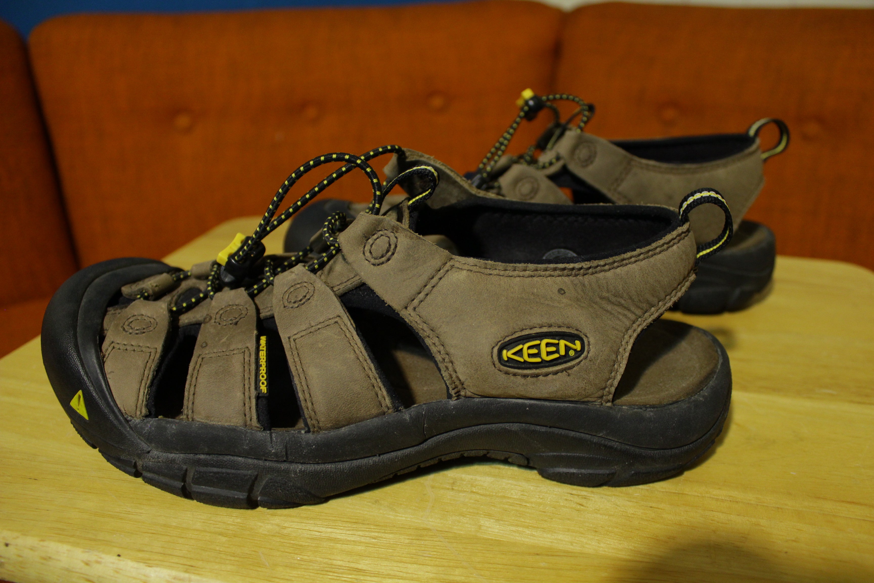 Keen Newport H2 Hiking Water Outdoor Sandal Strap Shoes Men's