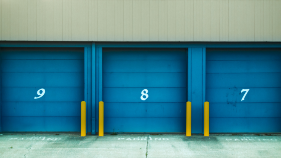 Storage Photo by Steve Johnson on Unsplash