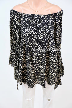 On-Or-Off-The-Shoulder Leopard Print Bell Sleeve Blouse