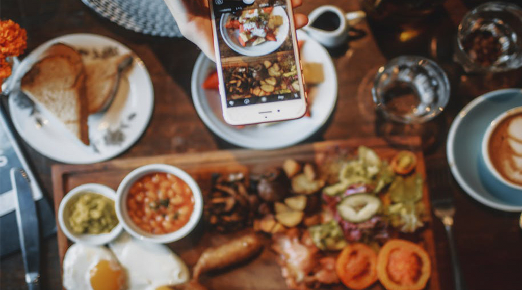 Design a mobile app for your own restaurant.
