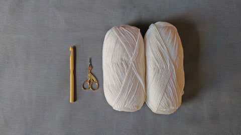 The basic things you need to make crochets.