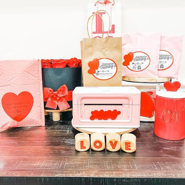 Use a thermal printer to print Valentine-related stickers on the gift package.
