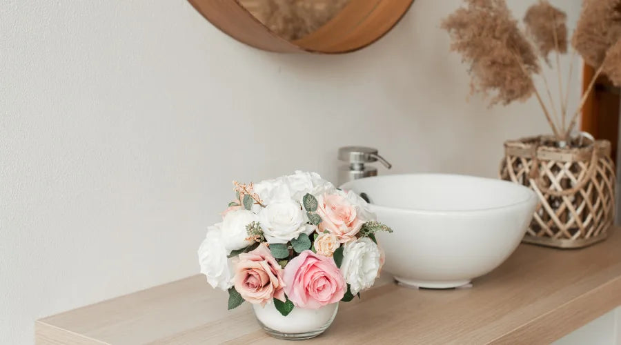 bathroom-floral-assesments