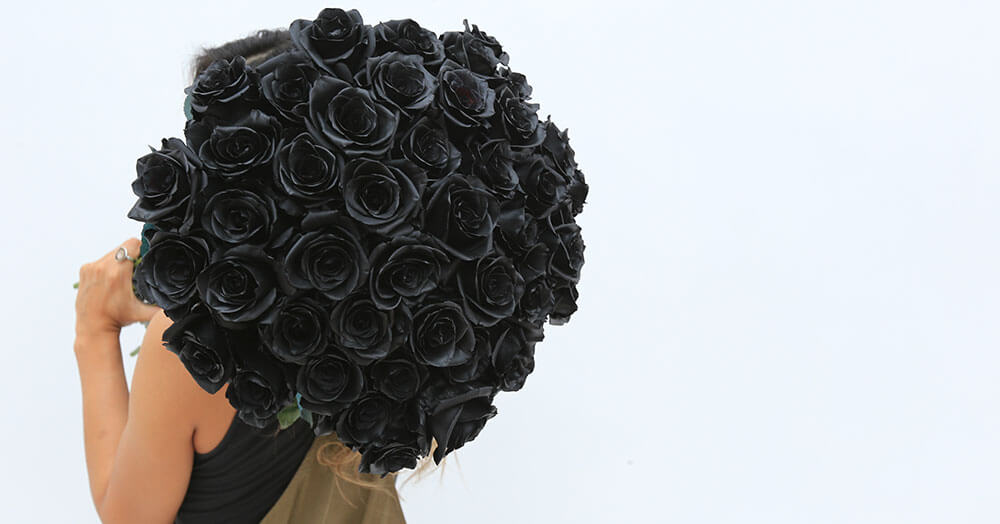 black roses bouquet