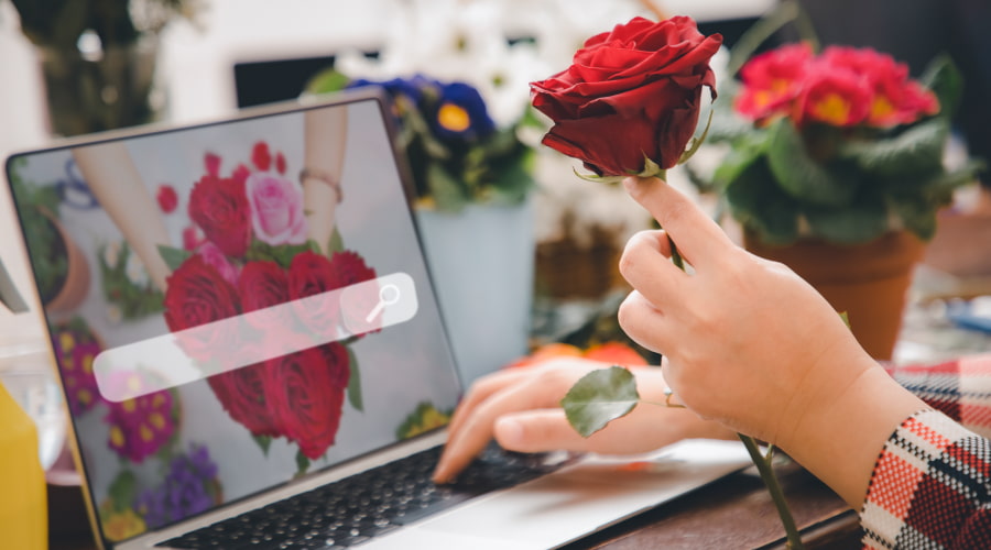 Features of Ordering Roses Online